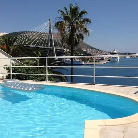 Διαμέρισμα Lozica - Comfort Studio With Terrace And Sea View Ντουμπρόβνικ